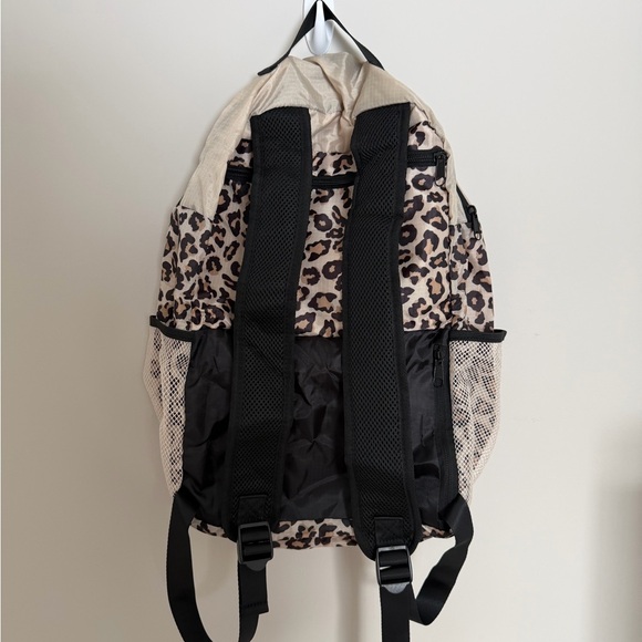 APL Leopard Backpack - Picture 7 of 12